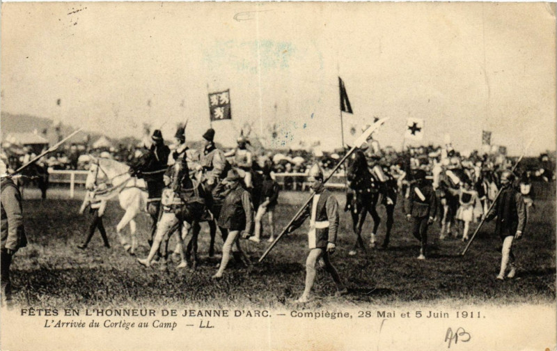 Carte postale ancienne Compiegne-Fetes en L'Honneur de Jeanne d'Arc à Compiègne