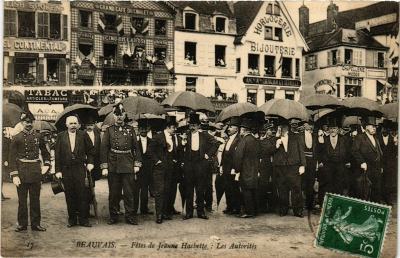Carte postale ancienne Beauvais - Fetes de Jeanne Hachette: Les Autorites à Beauvais