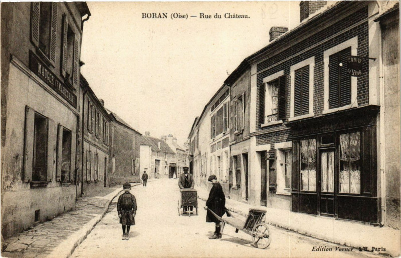 Carte postale ancienne Boran - Rue du Chateau