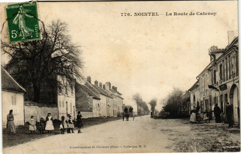 Carte postale ancienne Nointel - La Route de Catenoy à Nointel