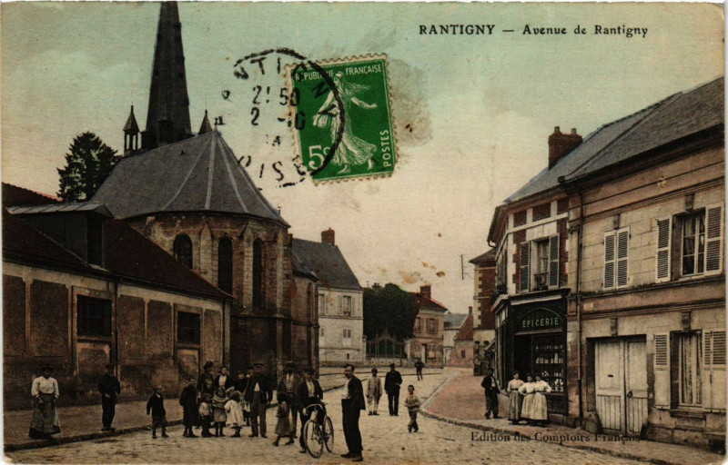 Carte postale ancienne Rantigny - Avenue de Rantigny à Rantigny