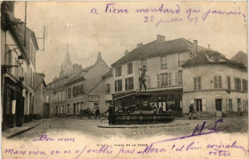 Carte postale ancienne Saint-Leu Place de la Forge