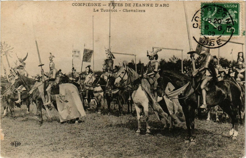 Carte postale ancienne Fetes de Jeanne d'Arc Compiegne Le Tournoi - Chevaliers à Compiègne