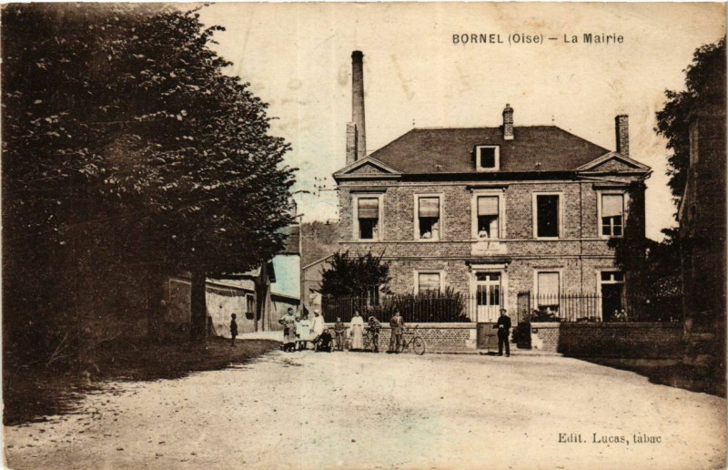 Carte postale ancienne Bornel La Mairie à Bornel