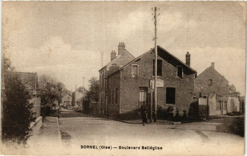 Carte postale ancienne Bornel Boulevard BellEglise à Bornel