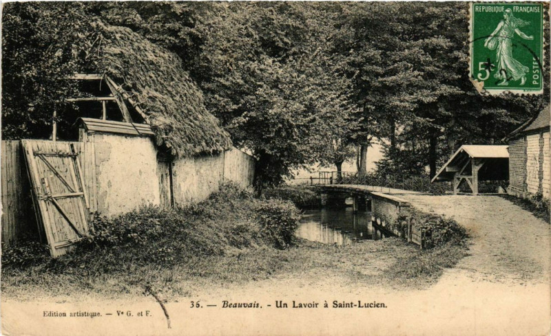 Carte postale ancienne Beauvais Un Lavoir a aint-Lucien à Beauvais