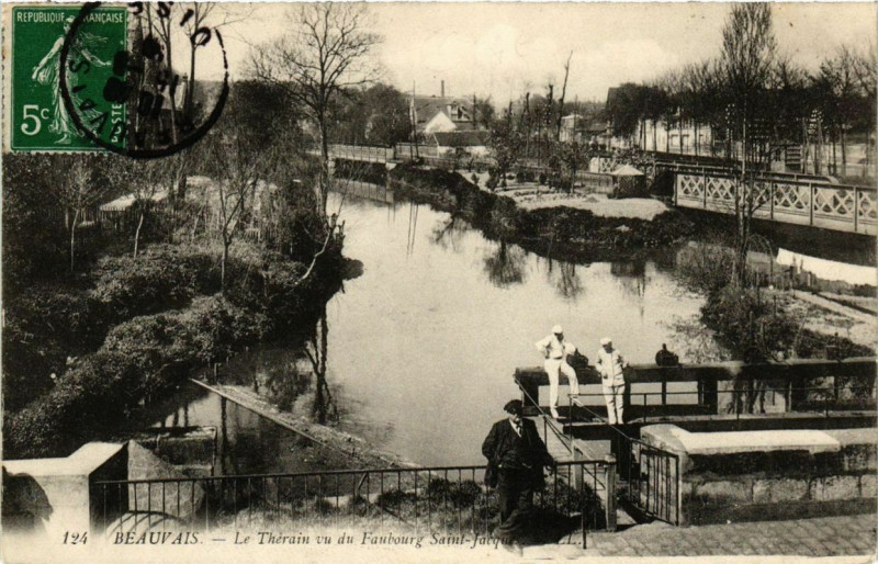 Carte postale ancienne Beauvais Le Therain vu du Faubourg Saint-Jean à Beauvais