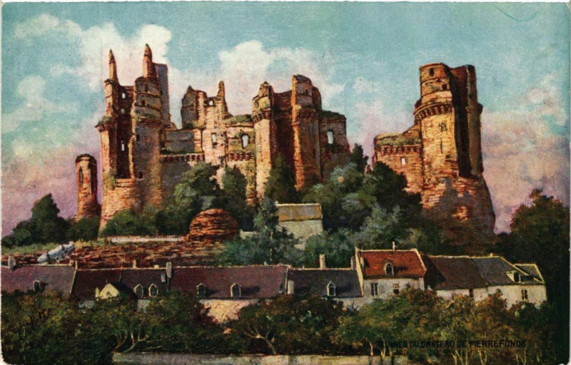 Carte postale ancienne Ruines du Chateau de Pierrefonds à Pierrefonds