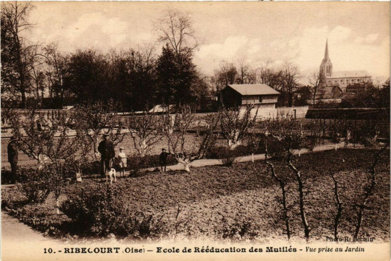 Carte postale ancienne Ribecourt Ecole de Réeducation des Mutiles