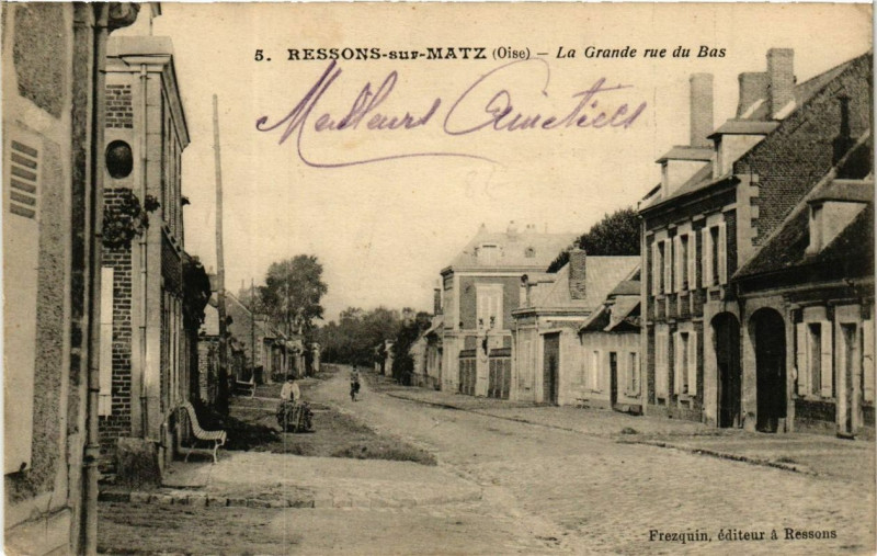 Carte postale ancienne Resson-sur-Matz La Grande rue du Bas