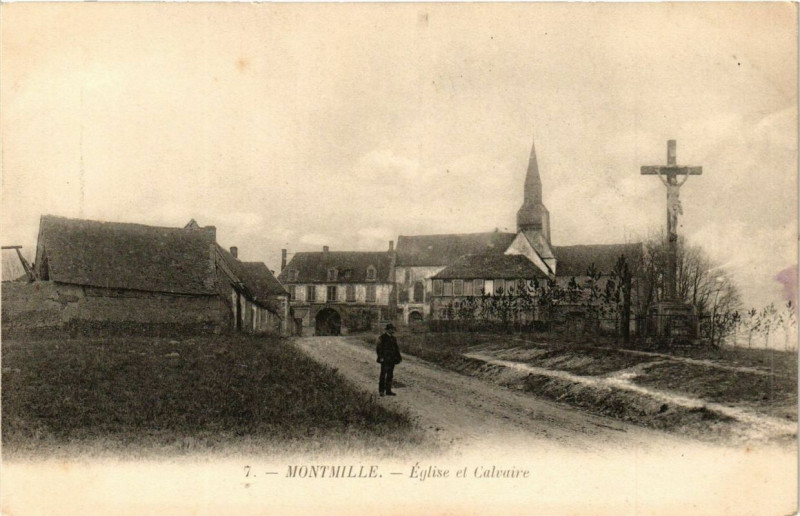 Carte postale ancienne Montmille Eglise et Calvaire