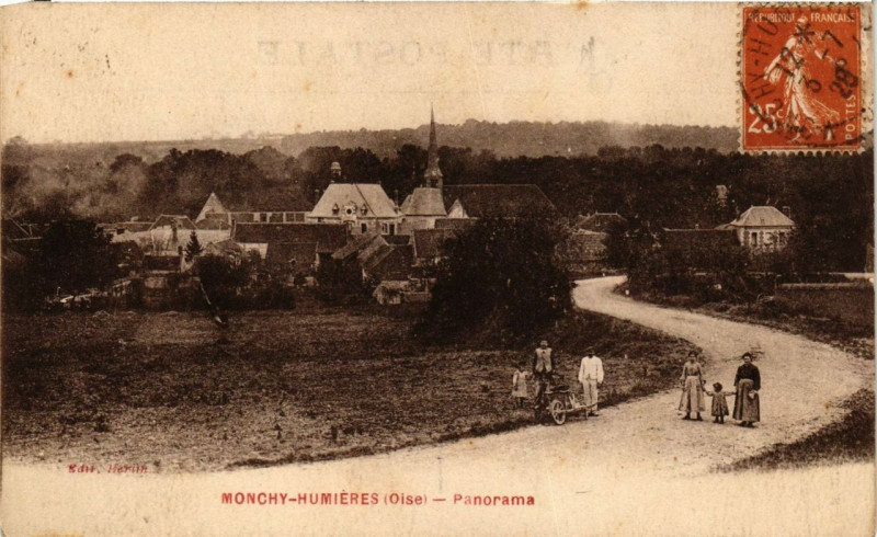 Carte postale ancienne Monchy-Humieres Panorama à Monchy-Humières