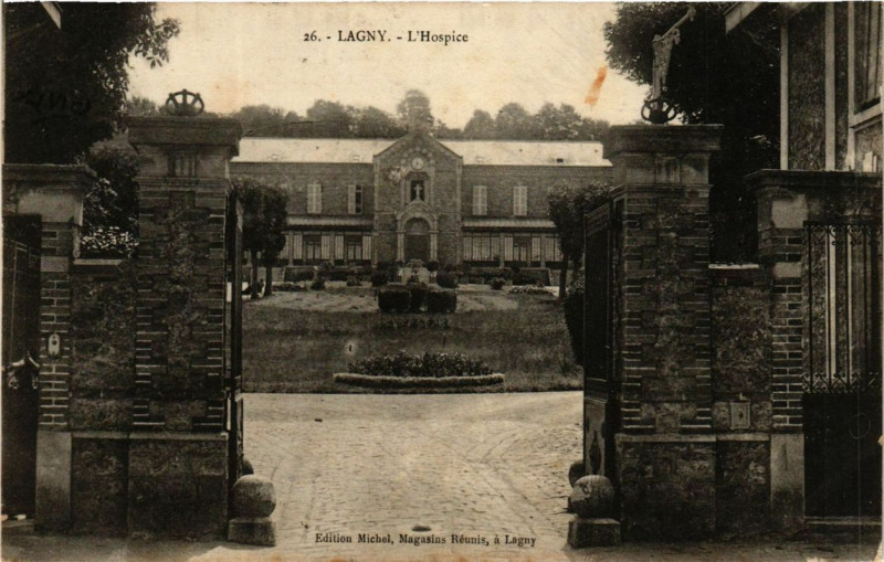Carte postale ancienne Lagny L'Hospice à Lagny