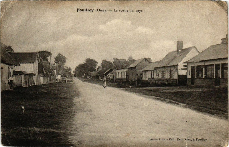 Carte postale ancienne Fouilley La sortie du pays