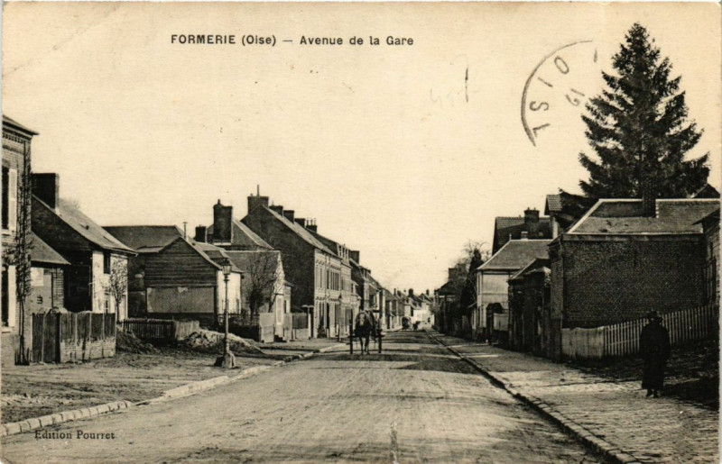 Carte postale ancienne Formerie Avenue de la gare à Formerie