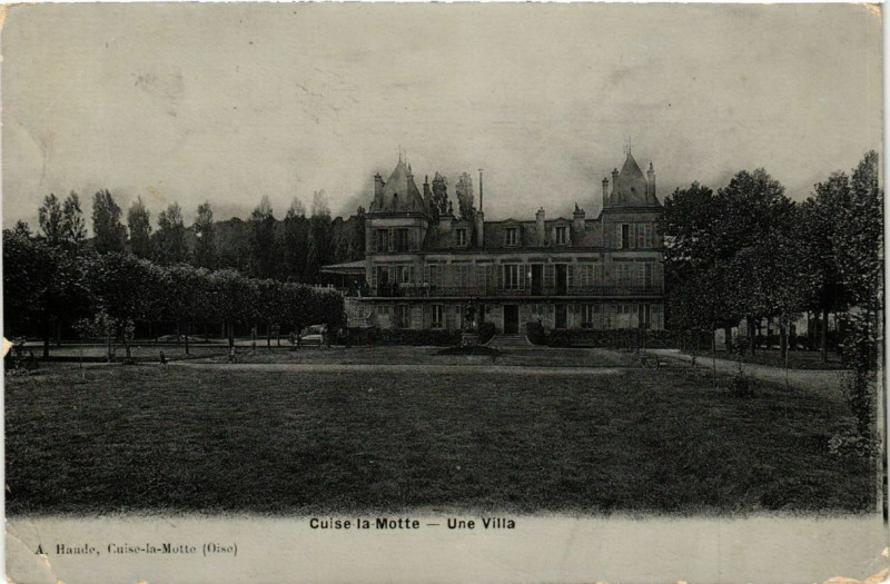 Carte postale ancienne Cuise-la-Motte Une Villa à Cuise-la-Motte