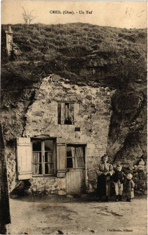 Carte postale ancienne Creil Un Tuf à Creil