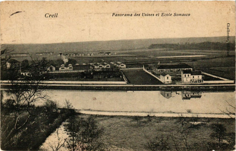 Carte postale ancienne Creil Panorama des Usines et Ecole Somasco à Creil