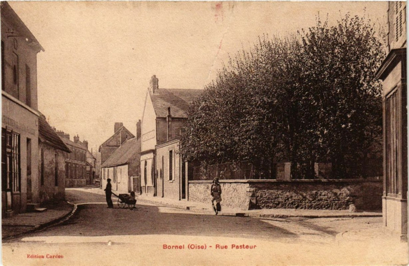 Carte postale ancienne Bornel Rue Pasteur à Bornel