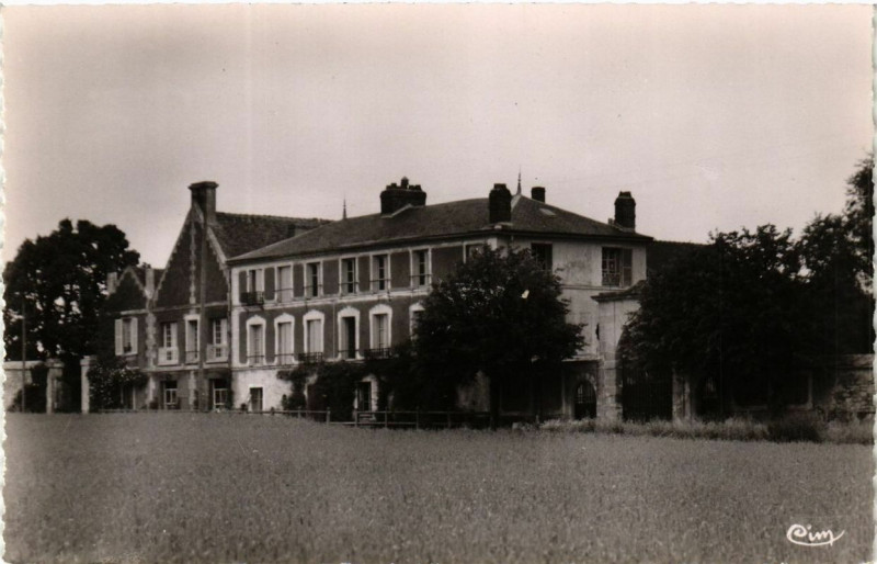 Carte postale ancienne Boran Le Prieure - Pensionnat e Jeunes Filles