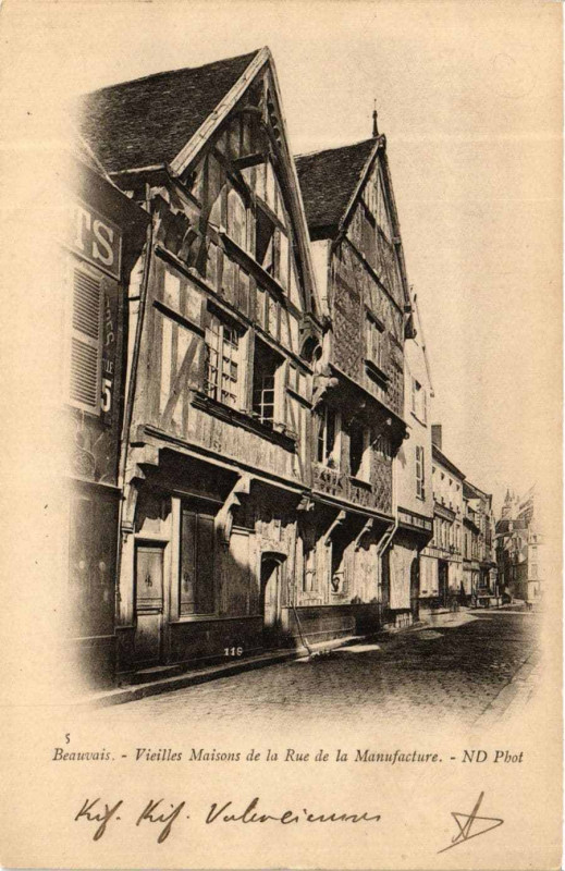 Carte postale ancienne Beauvais Vieilles Maisons de la Rue de la Manufacture à Beauvais