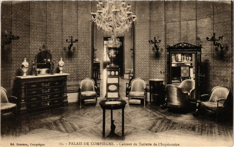 Carte postale ancienne Palais de Compiegne - Cabinet de Toilette de l'Imperatrice à Compiègne
