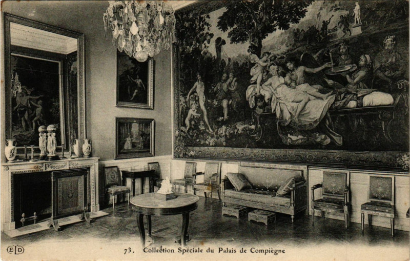 Carte postale ancienne Coll. Speciale de Palais de Compiegne à Compiègne