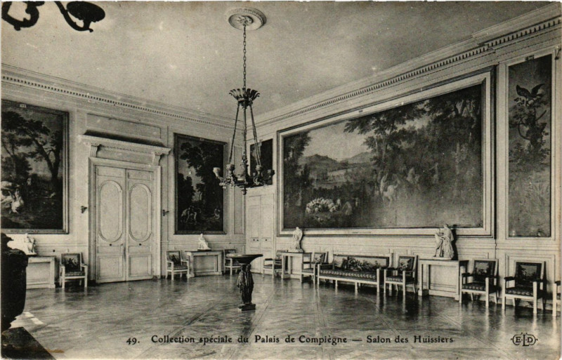 Carte postale ancienne Coll. speciale du Palais de Compiegne - Salon des Huissiers à Compiègne