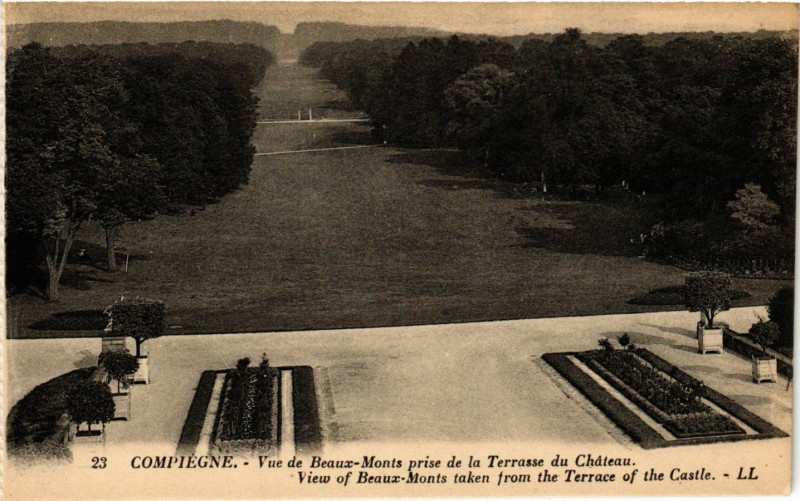 Carte postale ancienne Compiegne - Vue de Beaux-MONTs prise de la Terrasse du Chateau à Compiègne