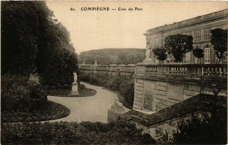 Carte postale ancienne Compiegne - Coin du Parc à Compiègne