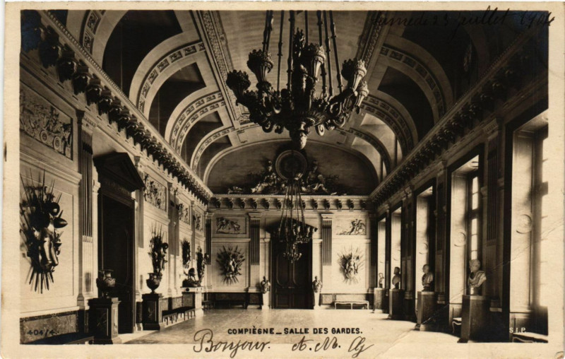 Carte postale ancienne Compiegne - Salle des Sardes à Compiègne