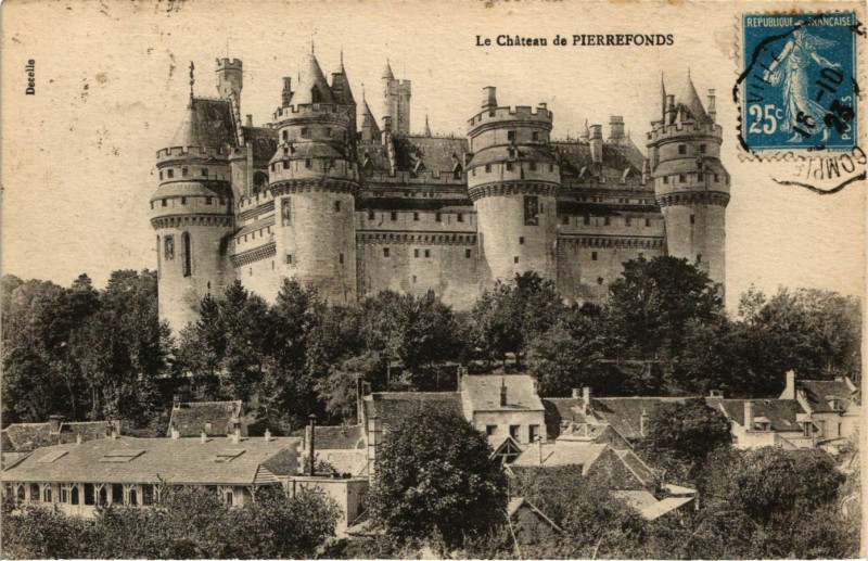 Carte postale ancienne Le Chateau de Pierrefonds à Pierrefonds