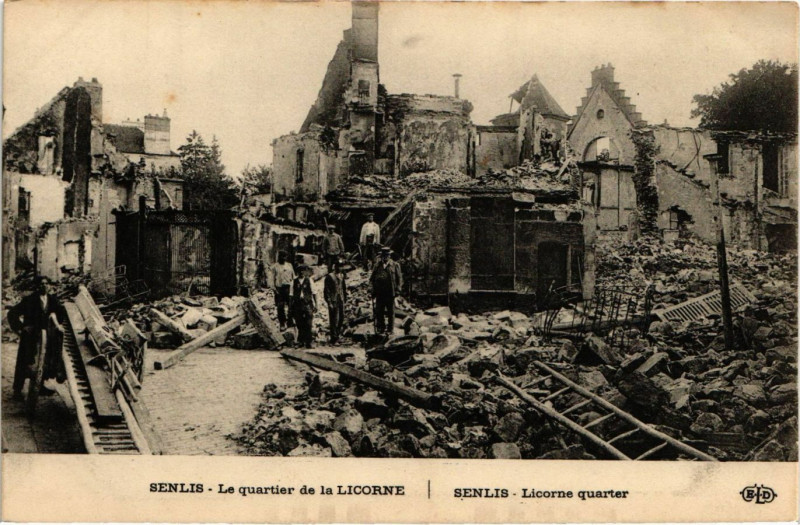 Carte postale ancienne Senlis - Le quartier de la Licorne - Senlis - Licorne quarter à Senlis