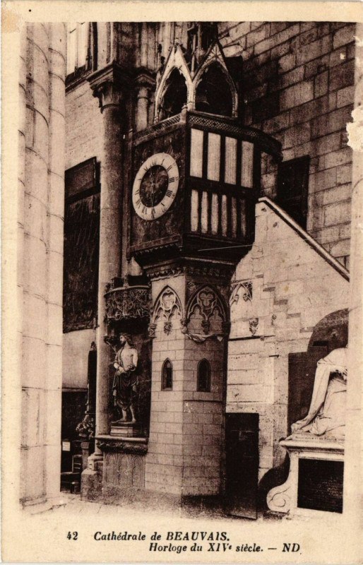 Carte postale ancienne Cathedrale de Beauvais - Horloge du Xiv siecle à Beauvais
