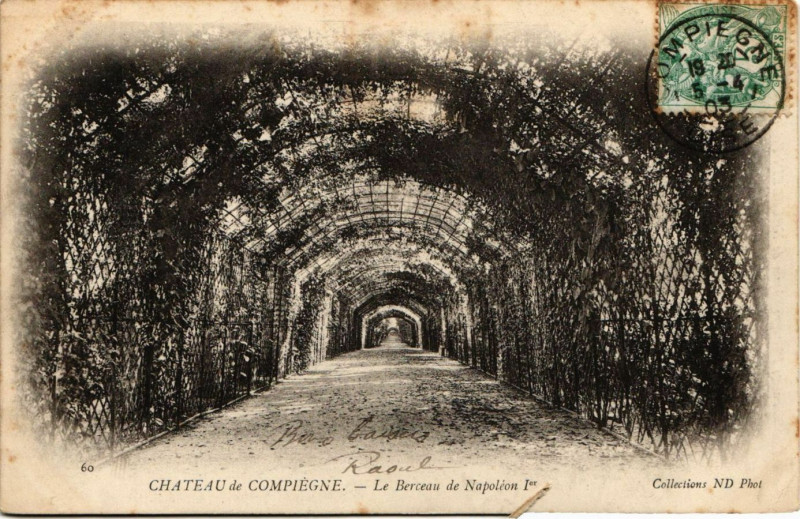 Carte postale ancienne Chateau de Compiegne - Le Berceau de Napoleon Ier à Compiègne