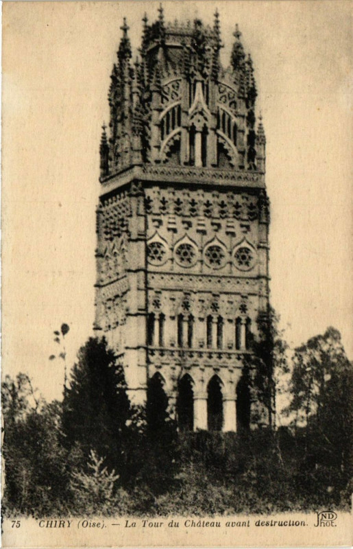 Carte postale ancienne Chirly - La Tour du Chateau avant destruction