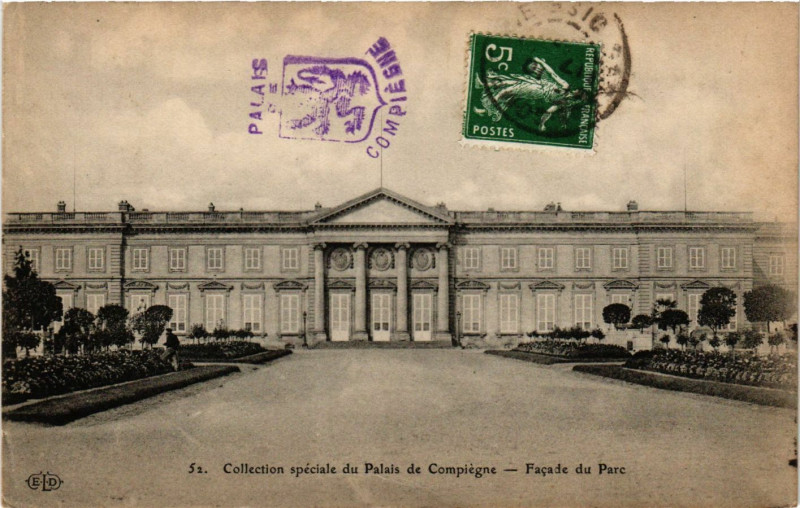 Carte postale ancienne Coll. speciale du Palais de Compiegne - Facade du Parc à Compiègne