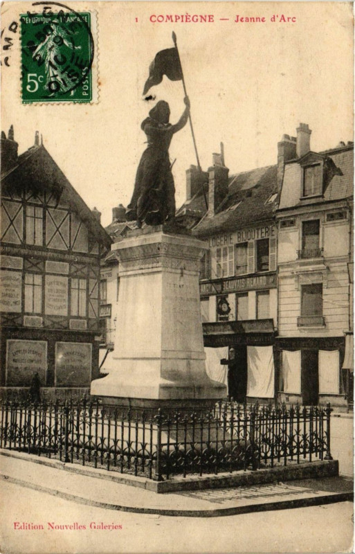 Carte postale ancienne Compiegne - Jeanne d'Arc à Compiègne