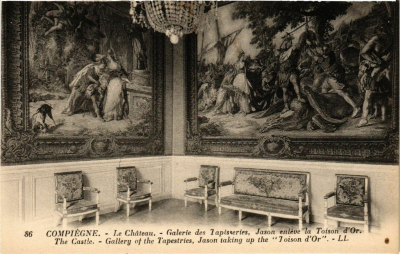 Carte postale ancienne Compiegne - Le Chateau - Galerie des Tapisseries Jason enleve à Compiègne