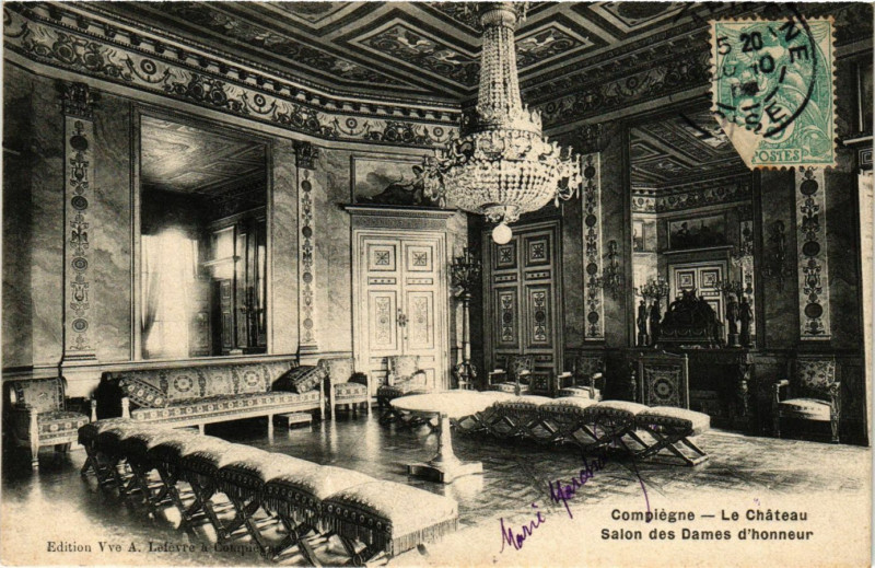 Carte postale ancienne Compiegne - Le Chateau - Salon des Dames d'honneur à Compiègne