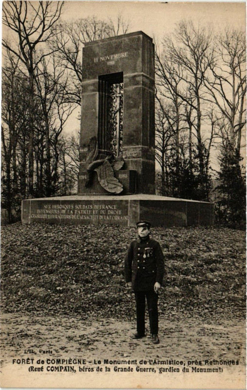 Carte postale ancienne Foret de Compiegne - Le Monument de l'Armistice pres Rethonces à Compiègne