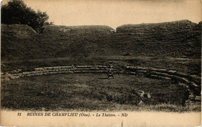 Carte postale ancienne Ruines de Champlieu - Le Theatre