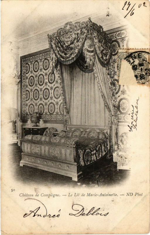 Carte postale ancienne Chateau de Compiegne - Le Lit de Marie-Antoinette à Compiègne