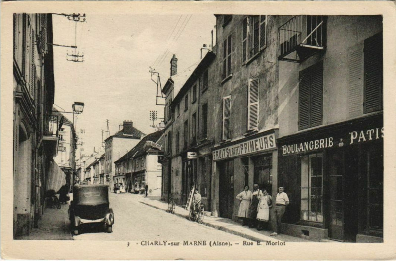 Carte postale ancienne Charly-sur-Marne Rue E Morlot à Charly-sur-Marne