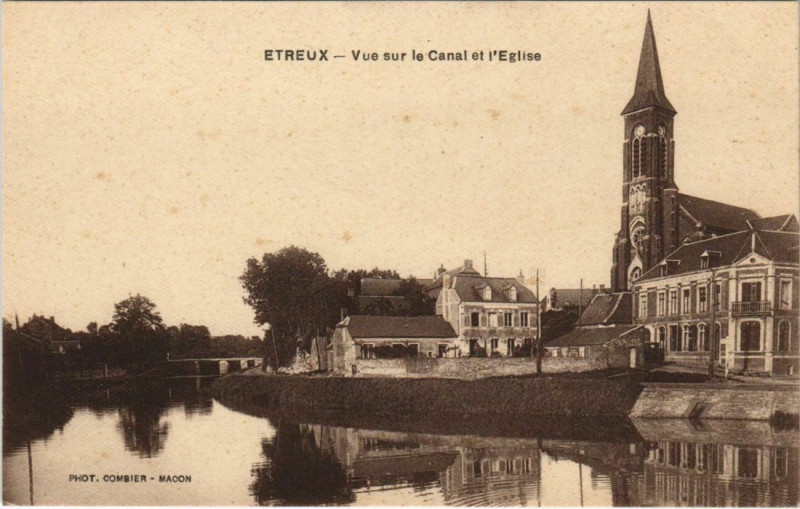 Carte postale ancienne Etreux Vue sur le Canal et l'Eglise à Étreux