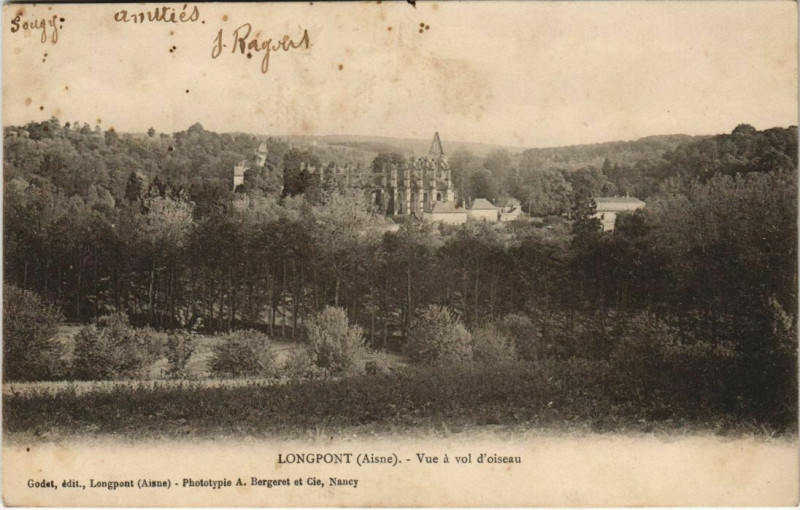 Carte postale ancienne Longpont Vue a vol d'oisseau à Longpont