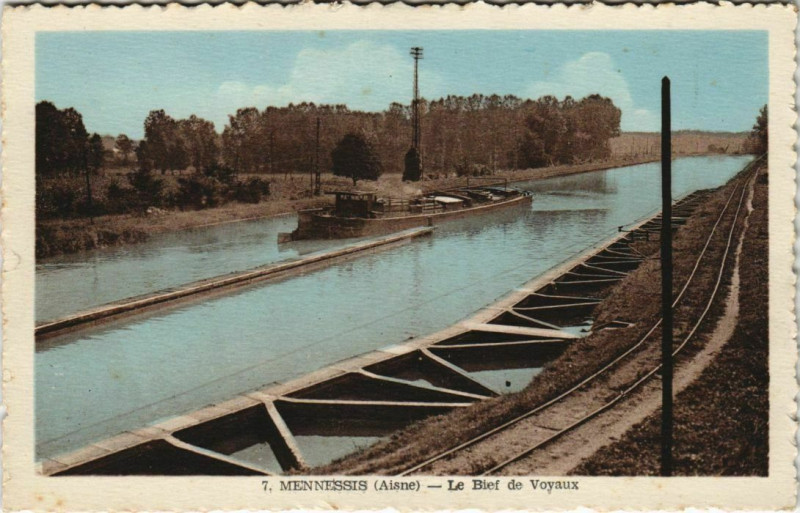 Carte postale ancienne Mennessis Le Bief de Voyaux à Mennessis