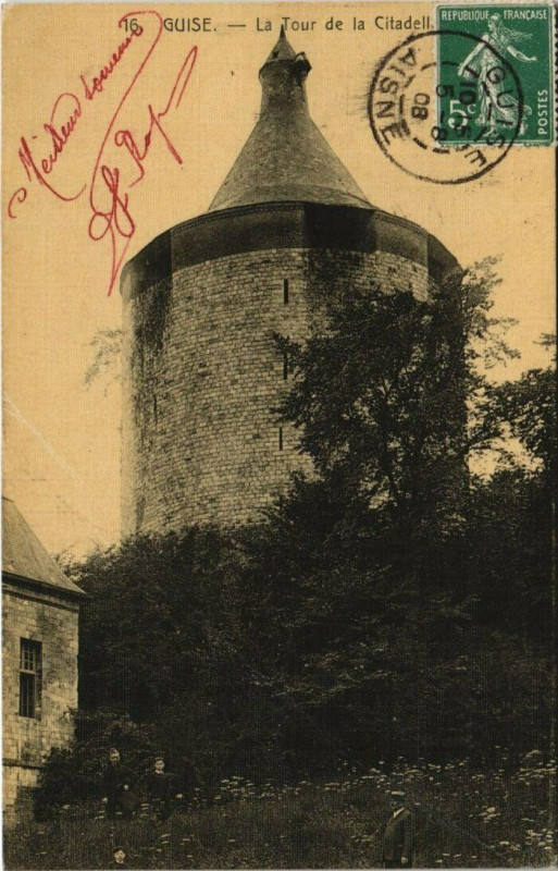 Carte postale ancienne Guise Le Tour de la Citadell à Guise