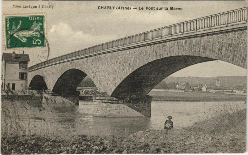 Carte postale ancienne Charly Le Pont sur La Marne à Harly