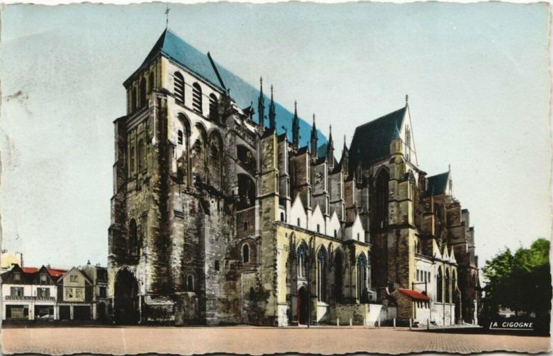 Carte postale ancienne Saint-Quentin La Basilique à Saint-Quentin